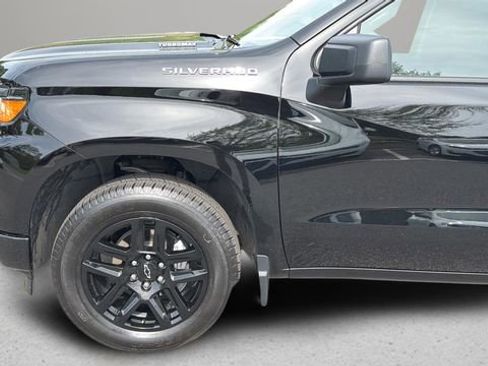 Used 2025 Chevrolet Silverado 1500 Custom image 35