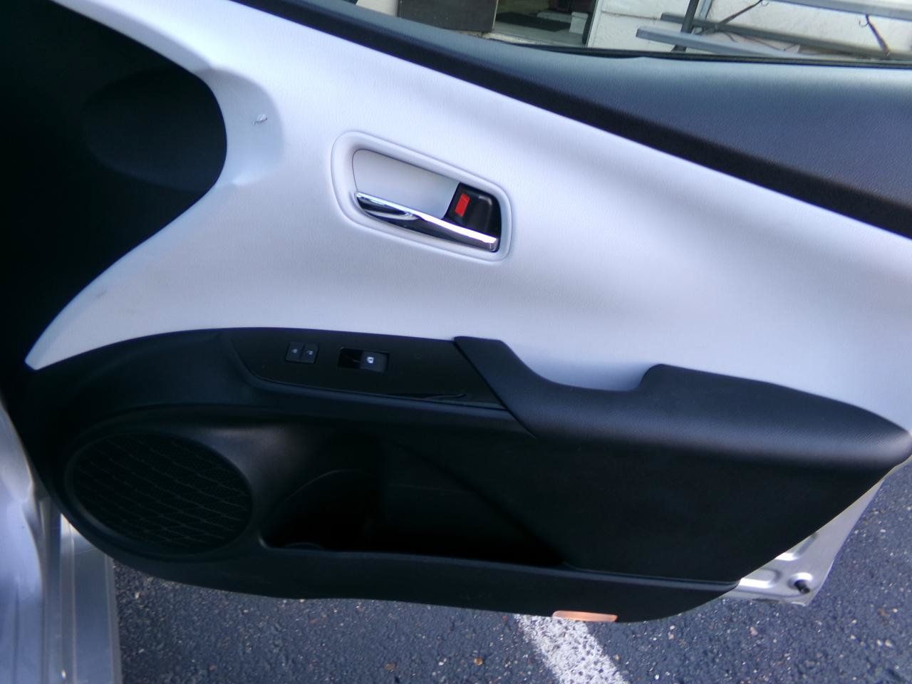 Used 2016 Toyota Prius Two FWD image 28