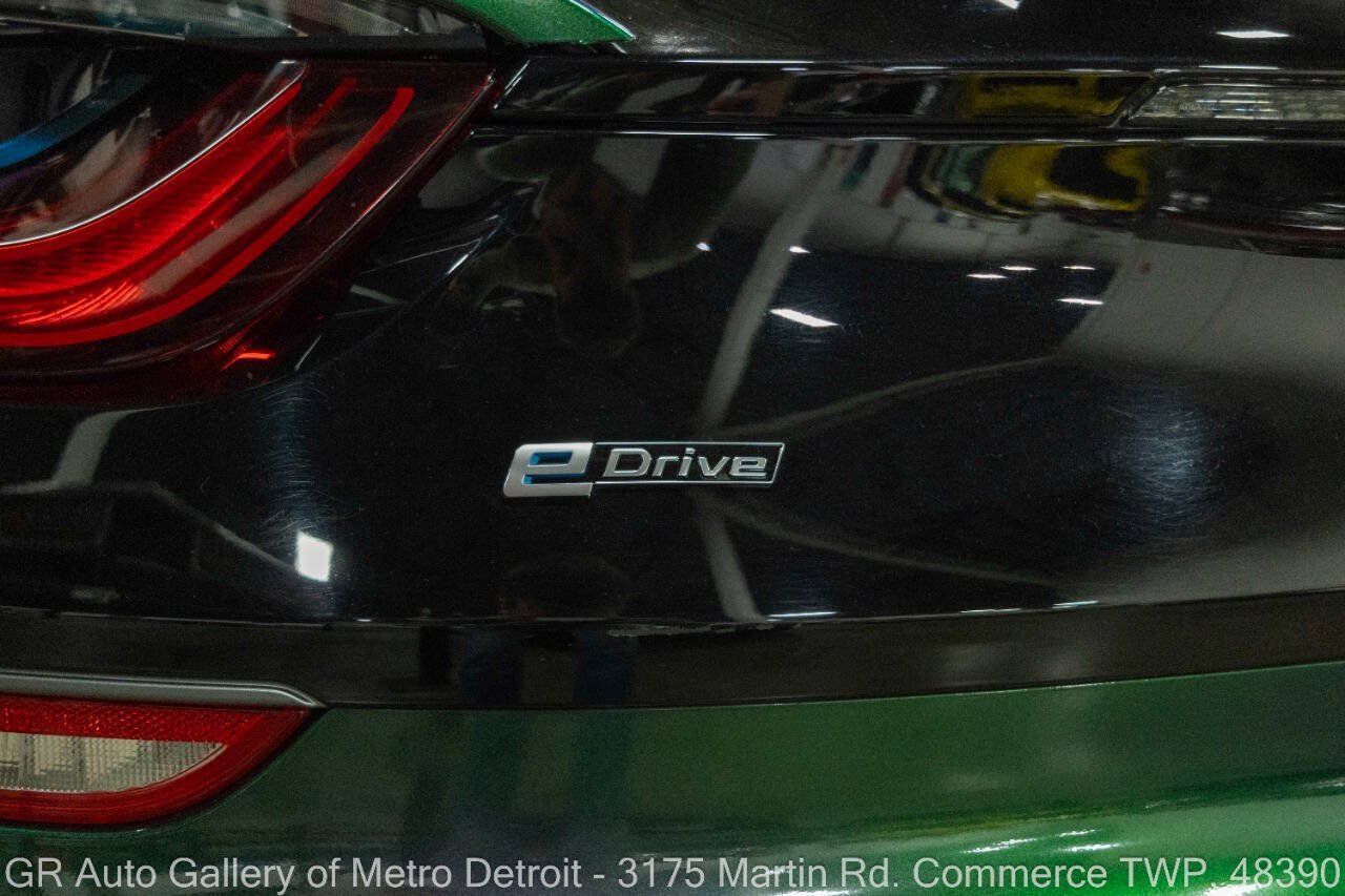 Used 2019 BMW i8 Roadster AWD/4WD image 30