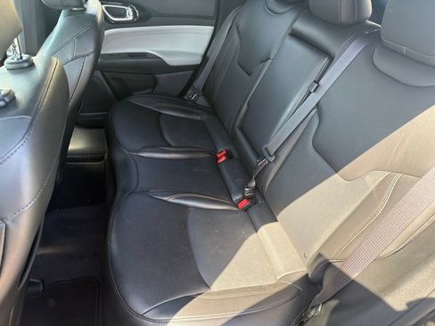 Used 2023 Jeep Compass Limited w/ Sun and Sound Group AWD/4WD image 14