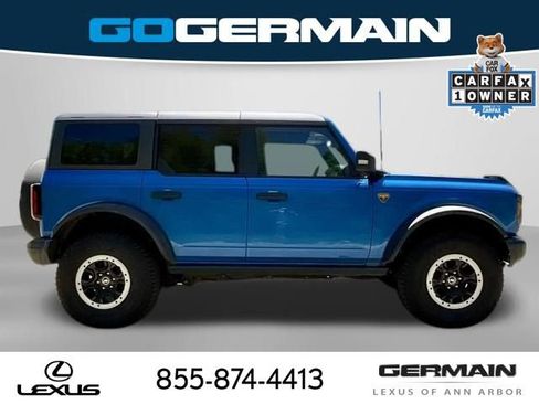 Used 2023 Ford Bronco Badlands w/ Sasquatch Package AWD/4WD image 9