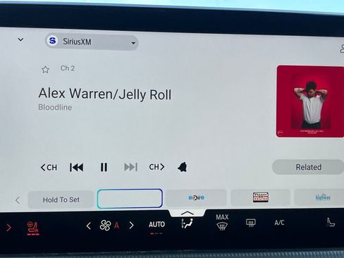 New 2026 Ford Explorer ST-Line w/ ST-Line Street Pack image 18