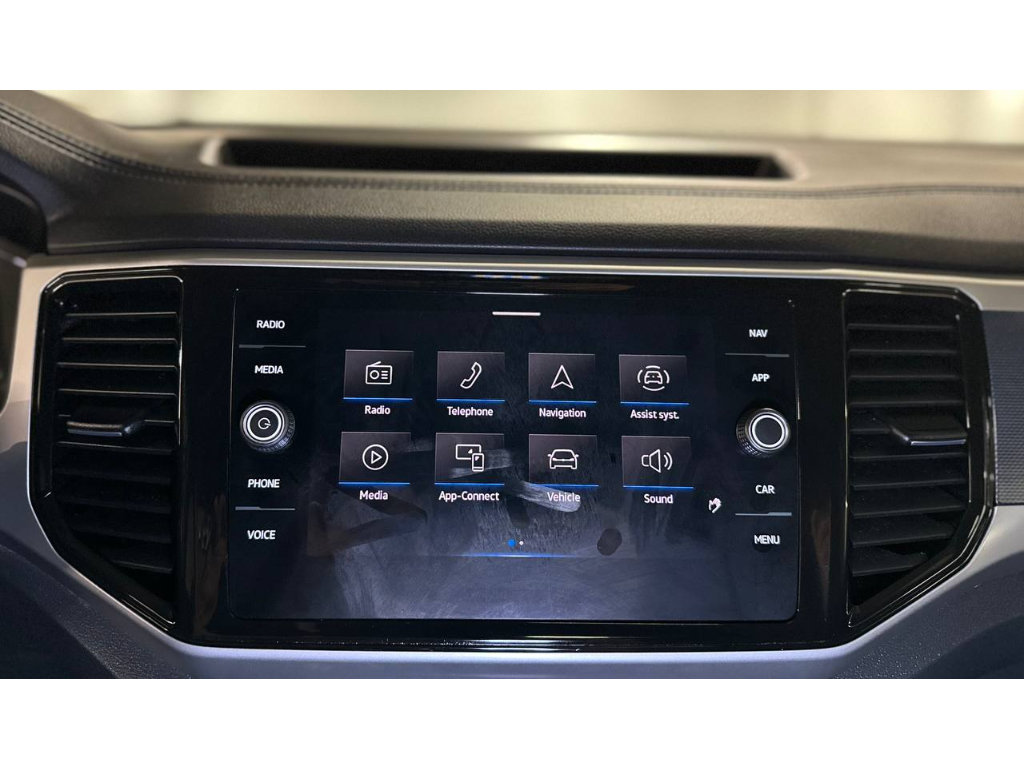 Used 2023 Volkswagen Atlas SEL R-Line AWD/4WD image 32