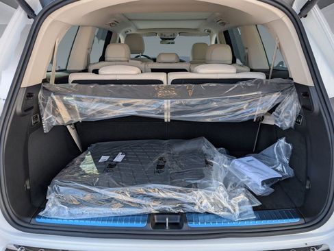 Certified 2025 Mercedes-Benz GLS 450 4MATIC image 24