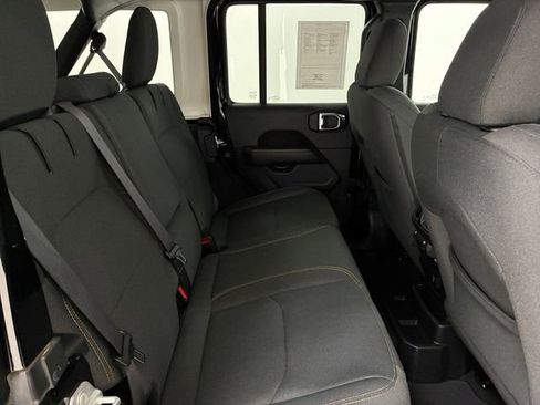 Used 2025 Jeep Wrangler Unlimited Sahara w/ Safety Group image 16