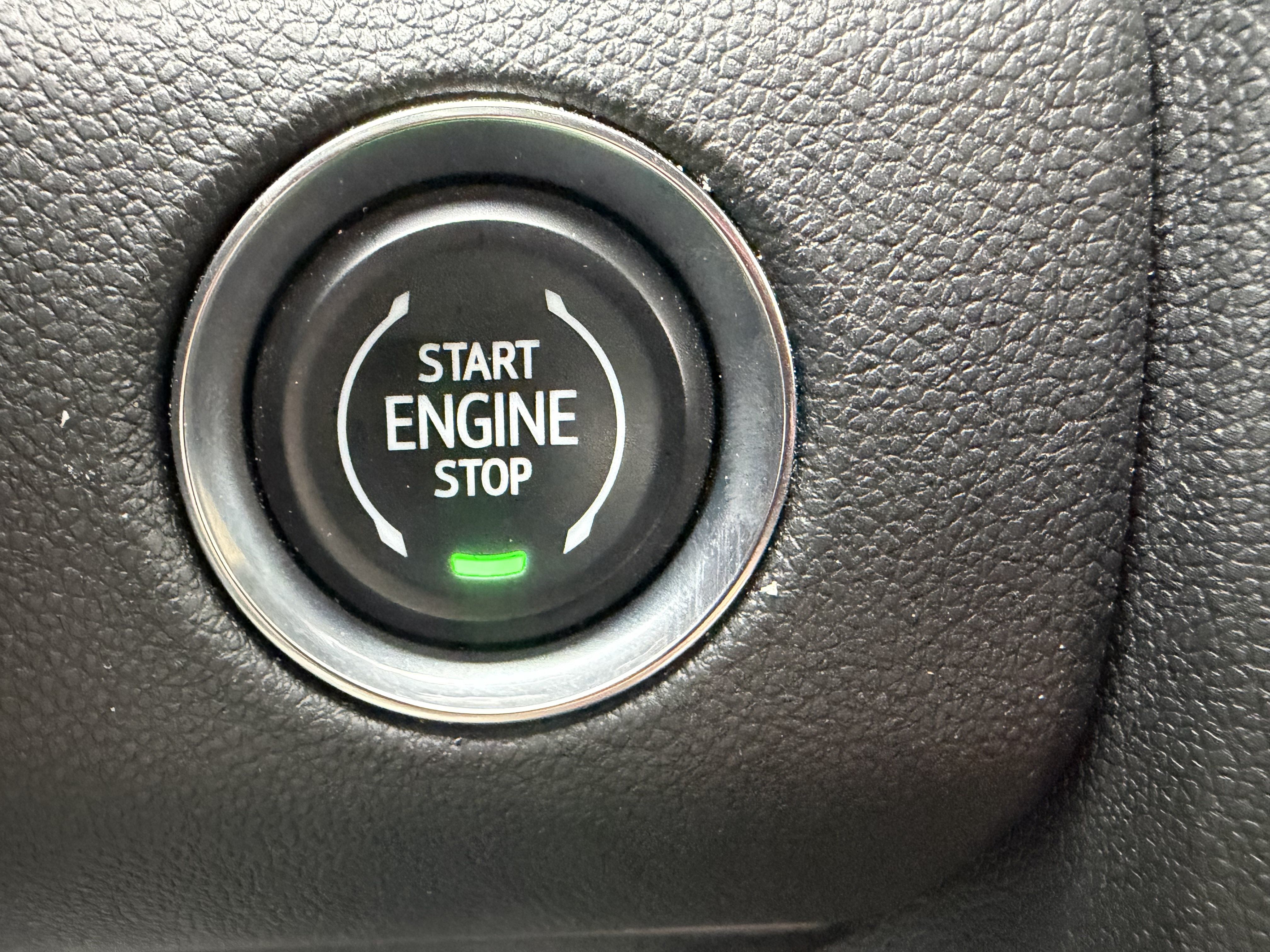 Used 2026 GMC Acadia Elevation w/ Elevation Premium Package FWD image 25