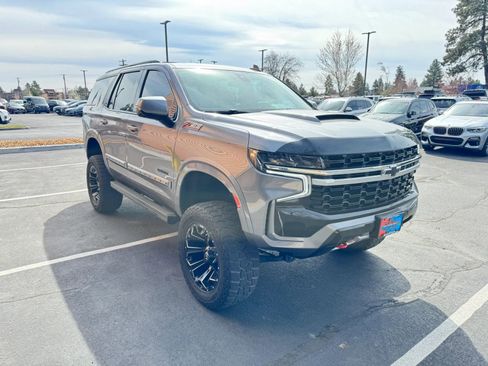 Used 2021 Chevrolet Tahoe Z71 w/ Luxury Package image 7