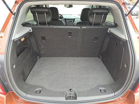 Used 2019 Chevrolet Trax LT w/ LT Convenience Package image 25