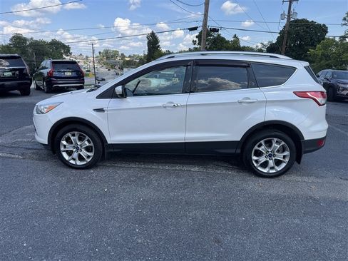 Used 2016 Ford Escape Titanium w/ Equipment Group 301A AWD/4WD image 5