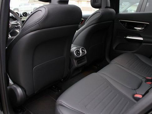 New 2026 Mercedes-Benz GLC 300 4MATIC image 32