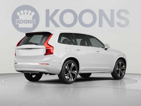 Used 2024 Volvo XC90 B6 Ultimate w/ Protection Package Premier AWD/4WD image 4