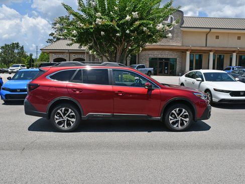 Used 2022 Subaru Outback Limited w/ Popular Package #2 AWD/4WD image 5