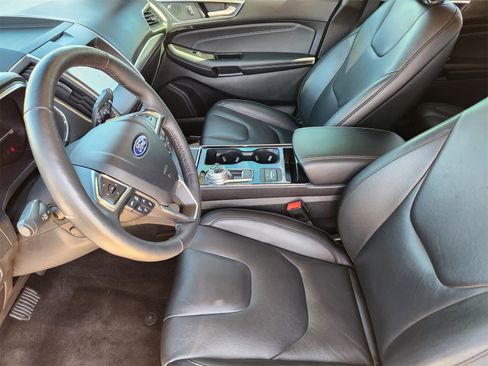 Used 2020 Ford Edge Titanium w/ Cargo Accessory Package image 22