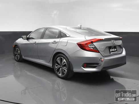 Used 2017 Honda Civic EX-L image 5
