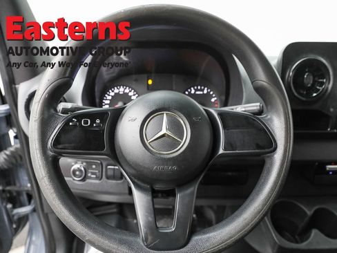 Used 2019 Mercedes-Benz Sprinter 170 image 10