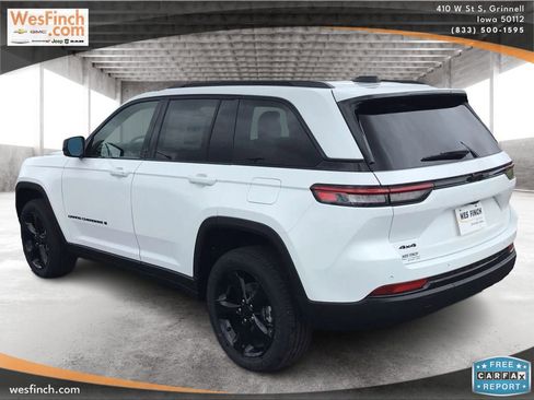 New 2025 Jeep Grand Cherokee 4WD image 7