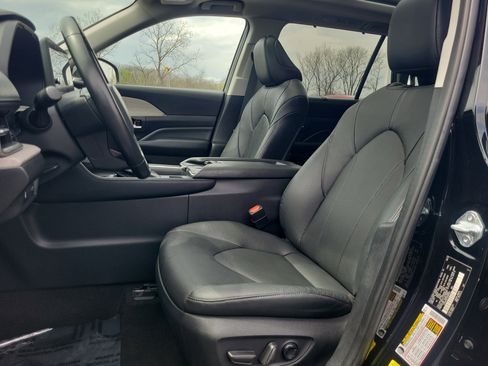 Certified 2024 Toyota Grand Highlander Limited image 24