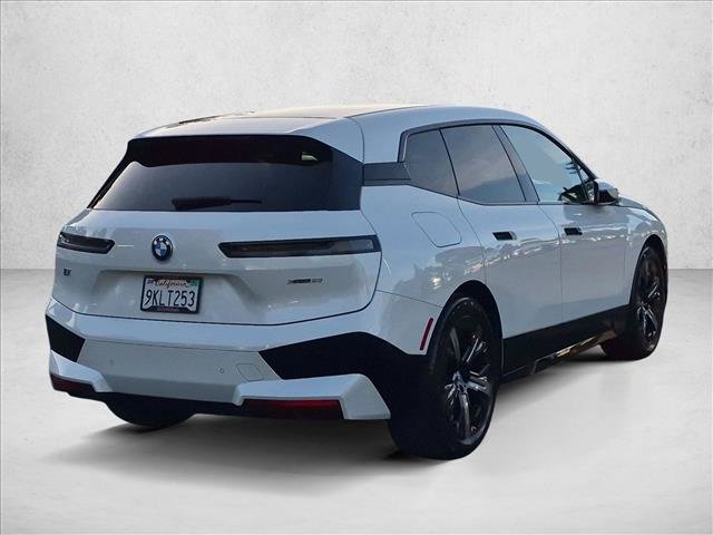 Certified 2024 BMW iX xDrive50 w/ Premium Package AWD/4WD image 5