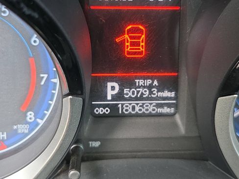 Used 2016 Toyota Corolla S FWD image 25