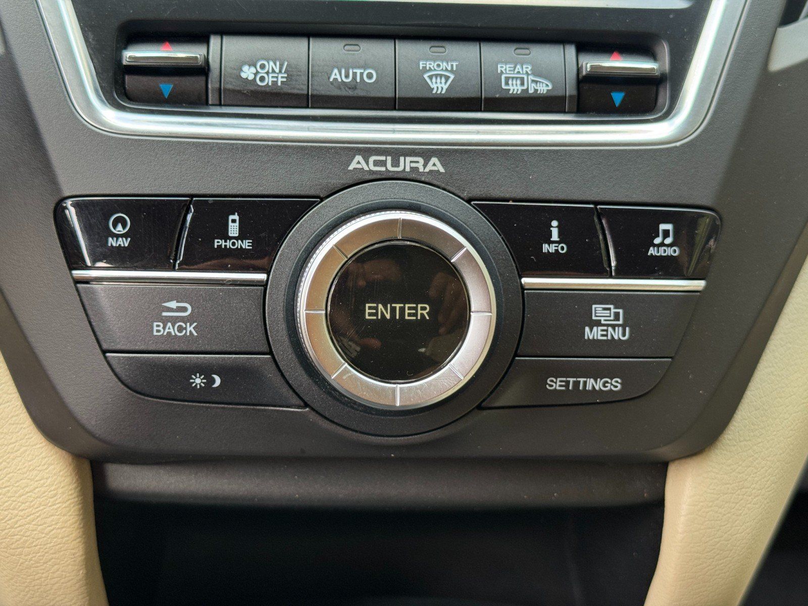 Used 2014 Acura MDX w/ Technology Package AWD/4WD image 29
