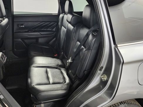 Used 2022 Mitsubishi Outlander SEL image 20