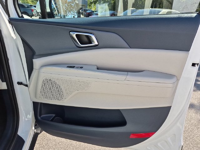 Used 2026 Kia Carnival EX FWD image 28
