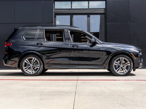 Used 2026 BMW X7 M60i AWD/4WD image 10