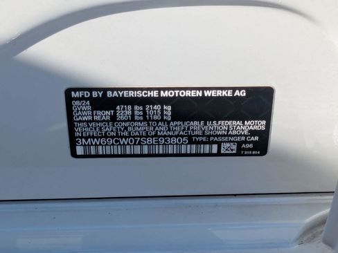 Used 2025 BMW 330i Sedan w/ Convenience Package image 40