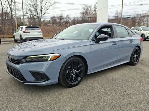 Used 2022 Honda Civic Sport image 1