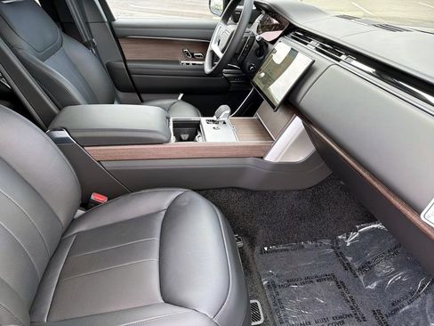 New 2026 Land Rover Range Rover Long Wheelbase SE AWD/4WD image 11