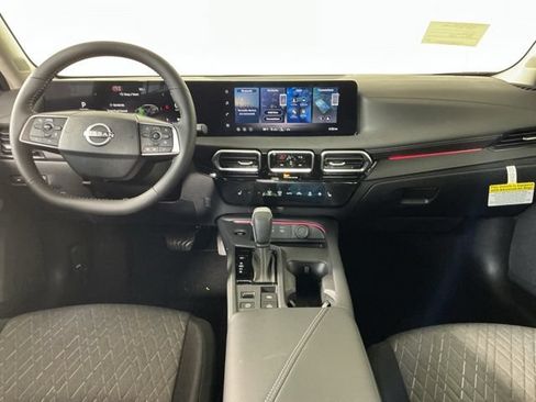 New 2026 Nissan Sentra SV w/ SV Convenience Package FWD image 11