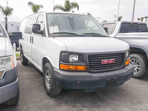 Used 2008 GMC Savana 2500 w/ Power Package RWD image 3