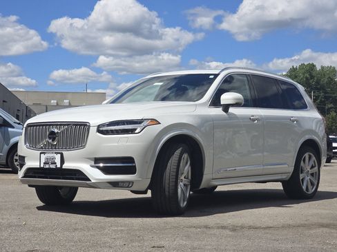 Used 2017 Volvo XC90 T6 Inscription w/ Vision Package AWD/4WD image 14