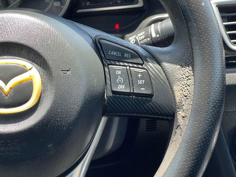 Used 2016 MAZDA MAZDA3 i Sport w/ Preferred Equipment Package FWD image 28