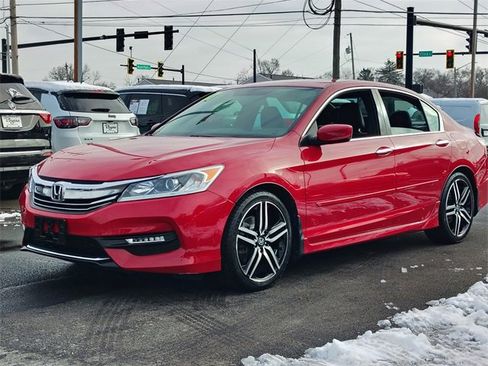Used 2017 Honda Accord Sport image 10