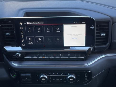 Certified 2025 GMC Sierra 1500 SLT image 18