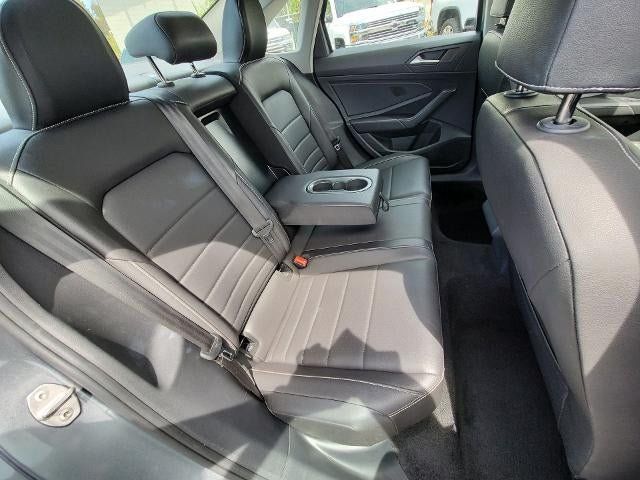 Used 2024 Volkswagen Jetta SE FWD image 25
