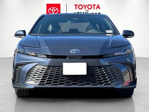 New 2026 Toyota Camry SE FWD image 8