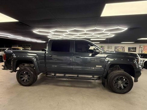 Used 2017 GMC Sierra 1500 SLT image 4