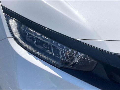 Used 2019 Honda Civic Touring image 27