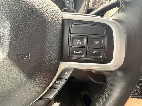 Used 2022 RAM 3500 Big Horn w/ Level C Equiment Group AWD/4WD image 16