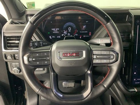 Used 2025 GMC Yukon XL AT4 Ultimate image 25