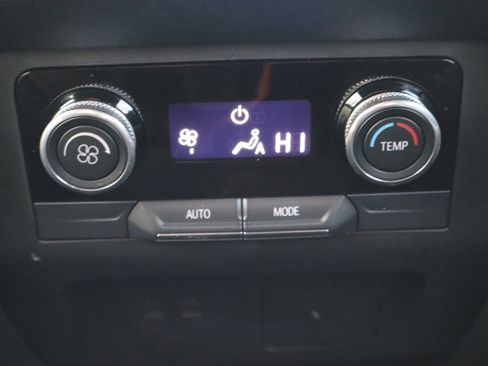 Used 2025 Buick Enclave Preferred image 24