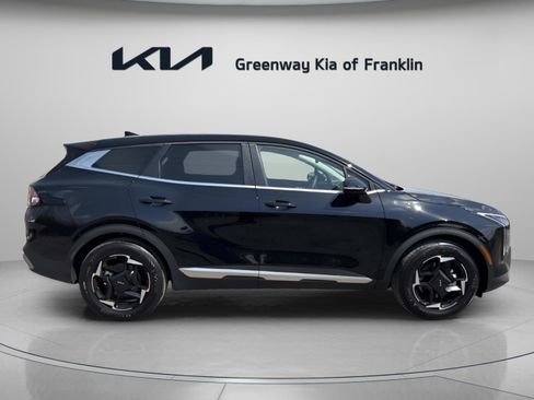 New 2026 Kia Sportage EX FWD image 8
