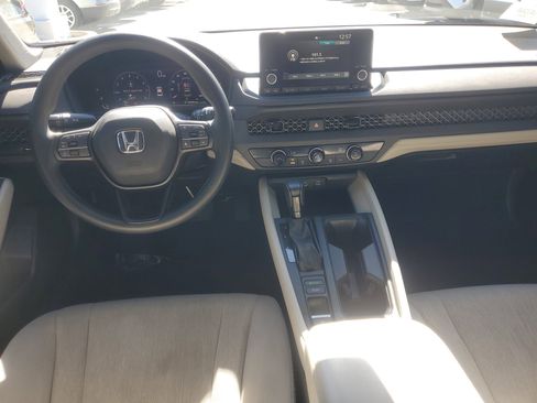 Used 2023 Honda Accord LX image 10