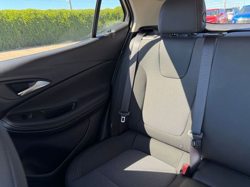 Used 2025 Buick Encore GX Preferred image 37