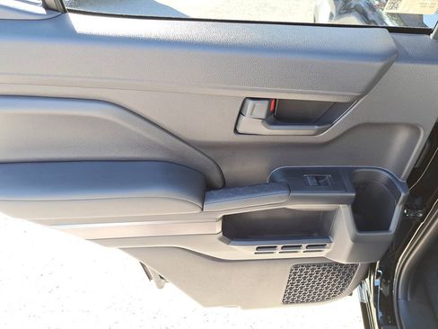 Certified 2025 Toyota 4Runner SR5 image 7