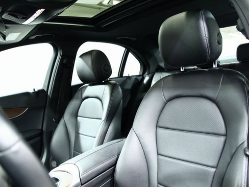 Used 2019 Mercedes-Benz C 300 4MATIC Sedan image 17