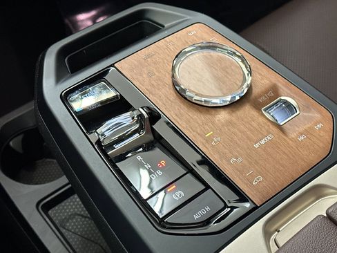 Certified 2023 BMW iX xDrive50 w/ Ultimate Package 2 image 16