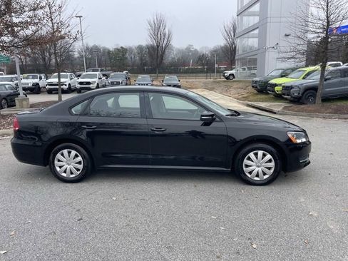 Used 2013 Volkswagen Passat 2.5 S image 5